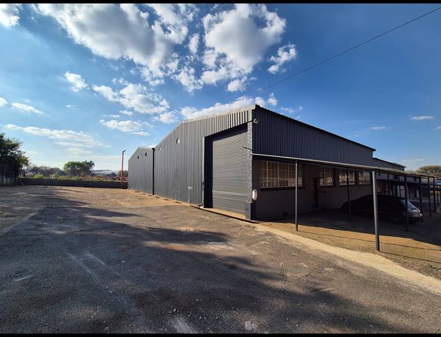 5,500M² WAREHOUSE FOR SALE IN WADEVILLE